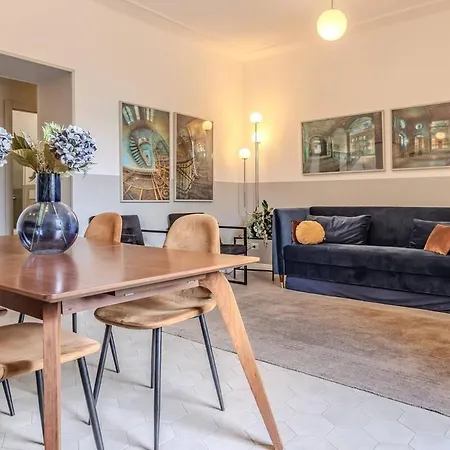 Blue 1 View 2br With Private Parking * Côme